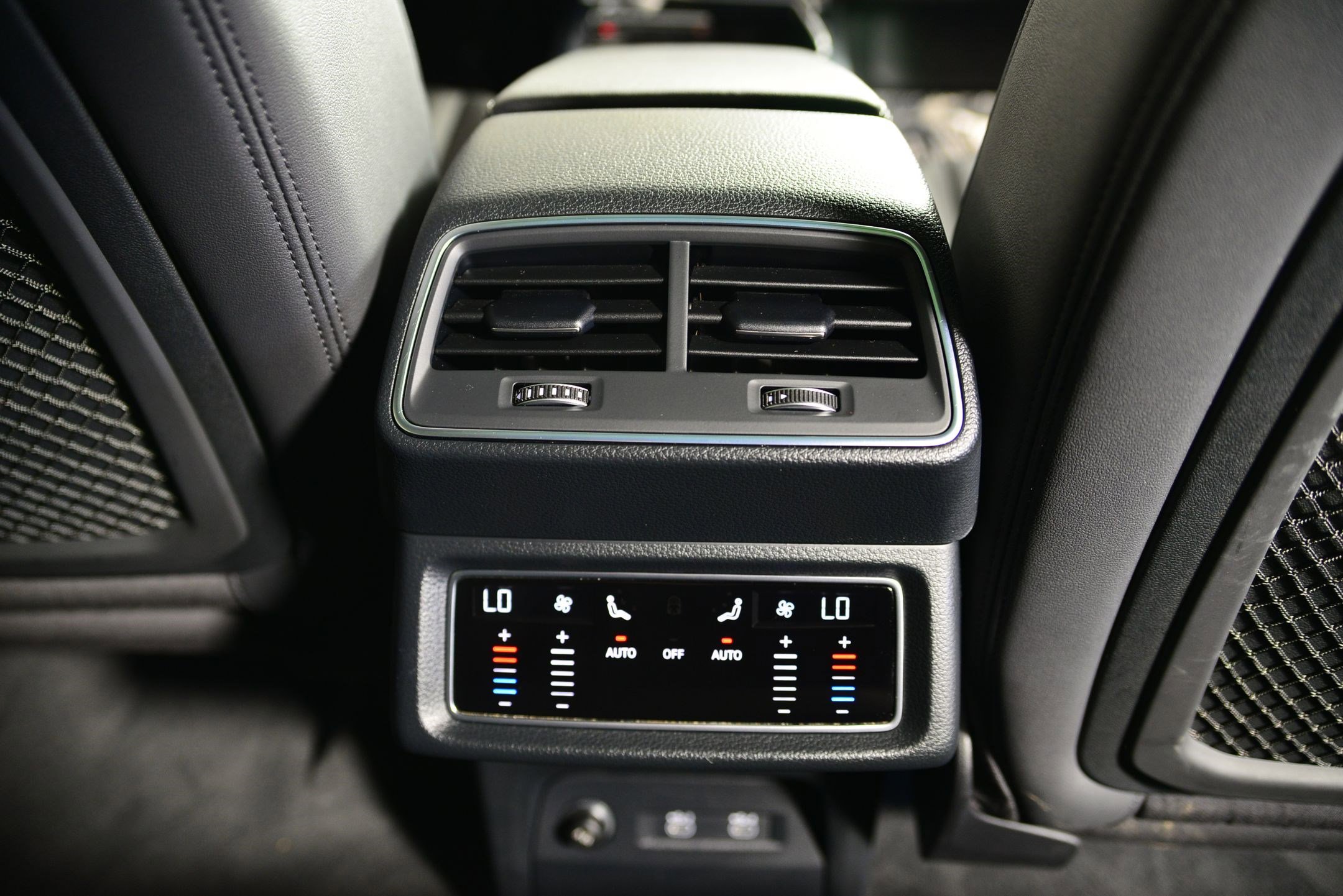 Certified 2021 Audi e-tron Premium image 22