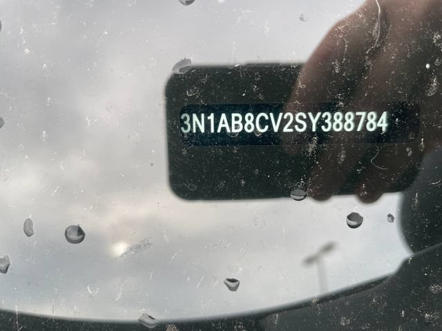 Used 2025 Nissan Sentra SV FWD image 33