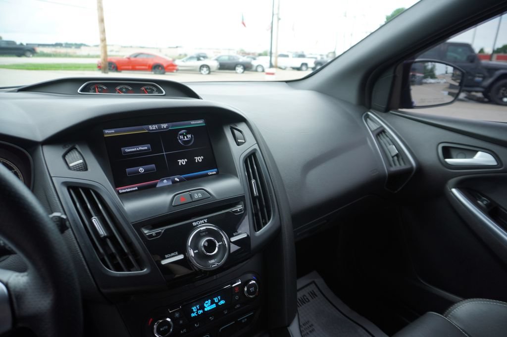 Used 2014 Ford Focus ST w/ Equipment Group 201A FWD image 20