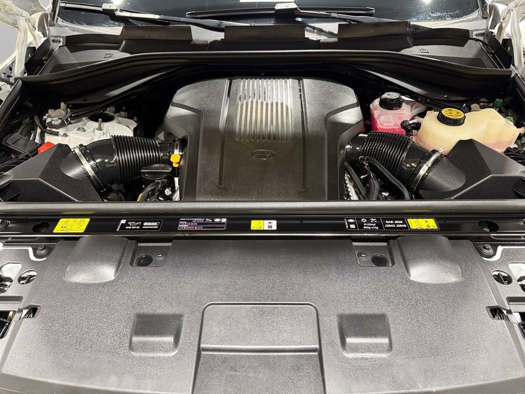 Used 2025 Land Rover Range Rover Sport Dynamic SE image 41