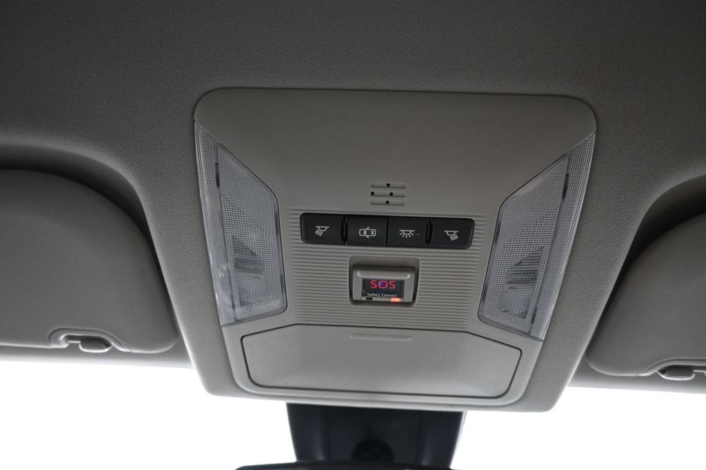 Used 2019 Toyota RAV4 LE w/ All Weather Liner Package AWD/4WD image 17