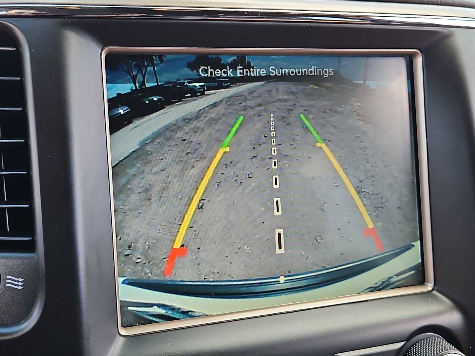 Used 2017 Jeep Grand Cherokee Overland w/ Jeep Active Safety Group RWD image 29