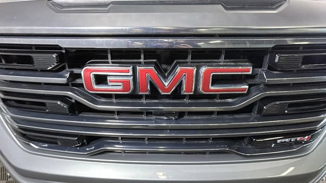 Used 2024 GMC Sierra 1500 AT4 w/ Technology Package AWD/4WD image 8