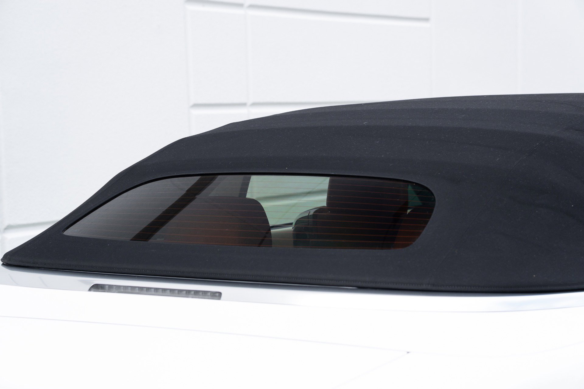 Used 2017 Rolls-Royce Dawn RWD image 21