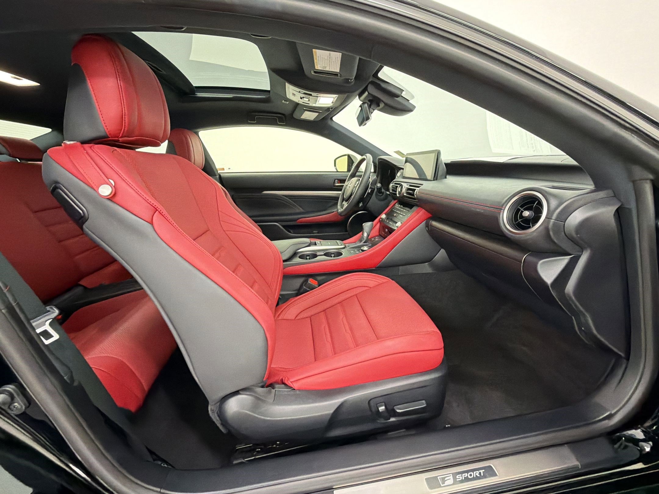 Used 2023 Lexus RC 350 F Sport image 25