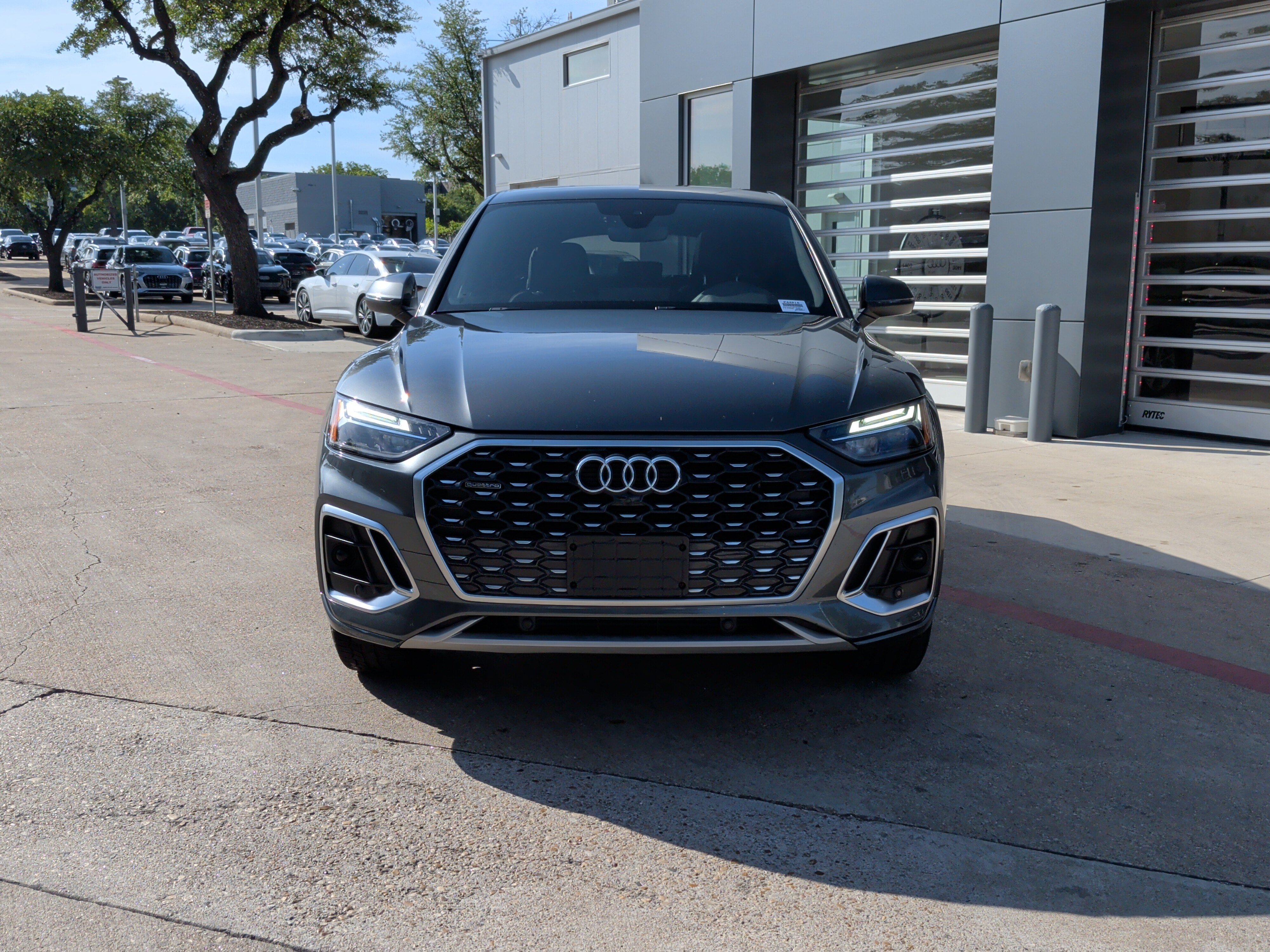 Certified 2023 Audi Q5 2.0T Premium w/ Convenience Package AWD/4WD image 3