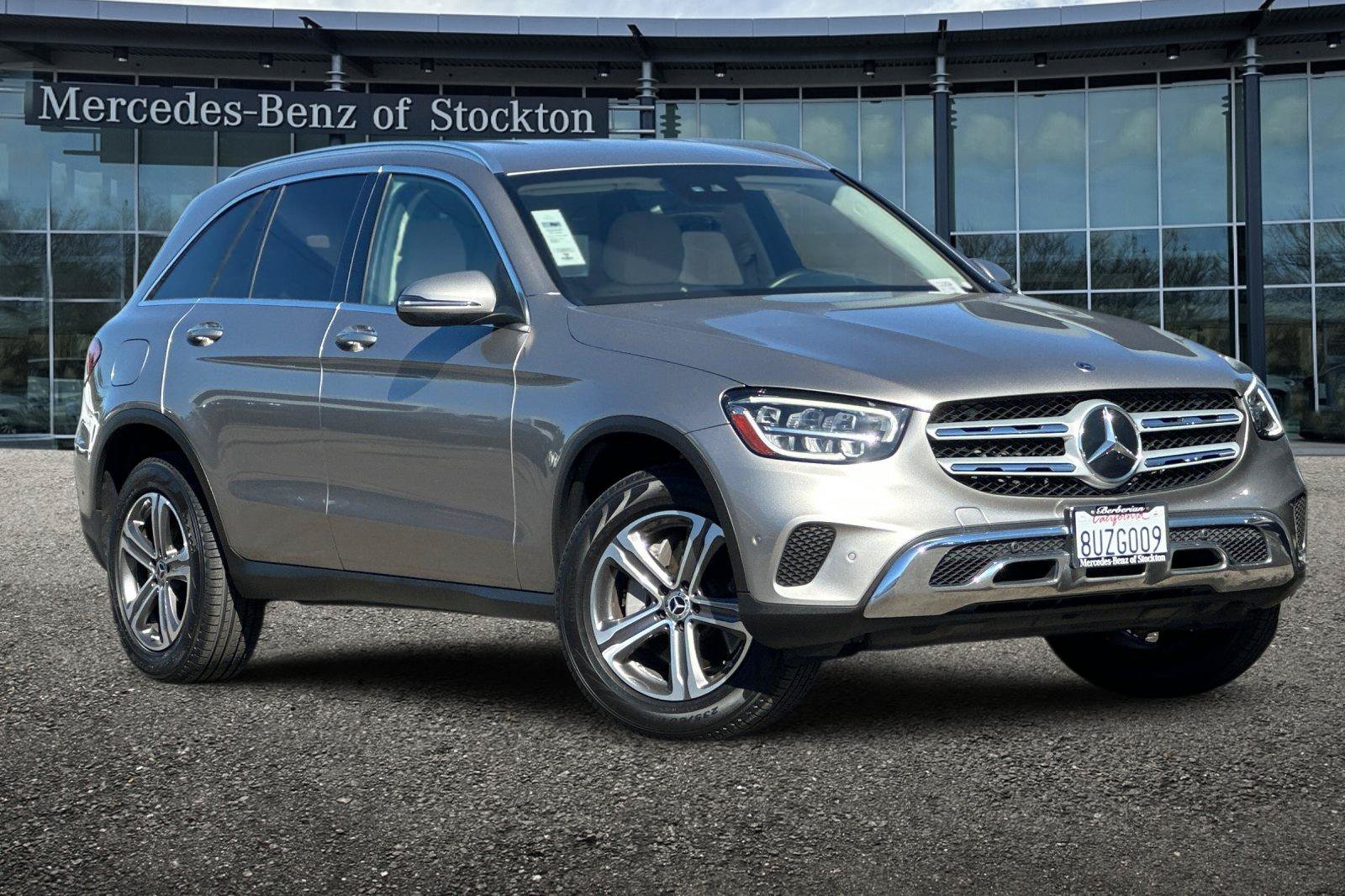 Certified 2021 Mercedes-Benz GLC 300 4MATIC image 2