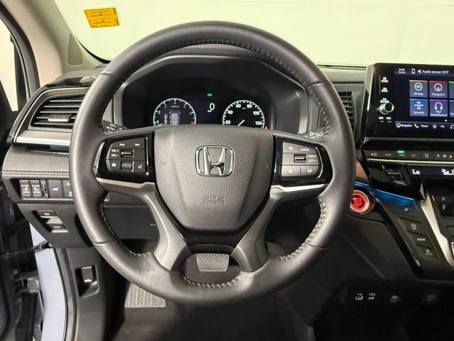 Used 2025 Honda Odyssey Touring image 17