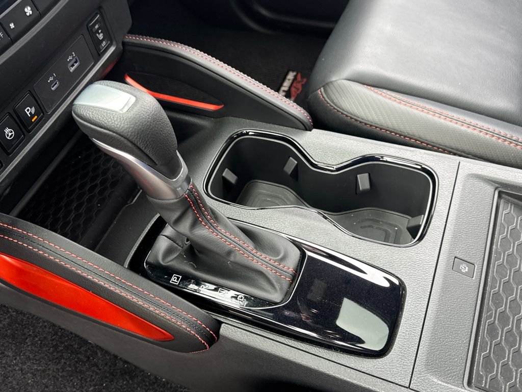 Used 2025 Nissan Frontier PRO-4X w/ Pro Premium Package image 17