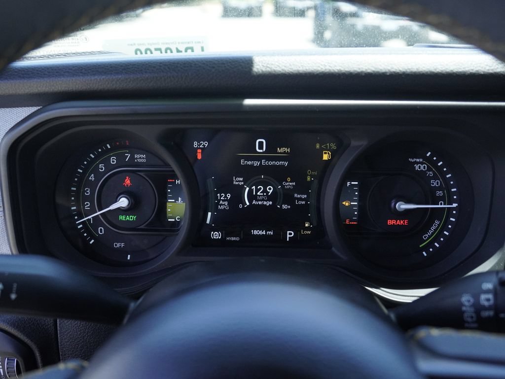 Used 2024 Jeep Wrangler Unlimited AWD/4WD image 15