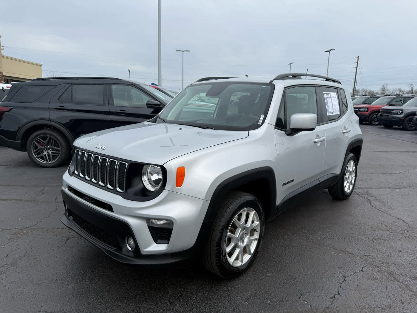 Used 2020 Jeep Renegade Latitude image 24