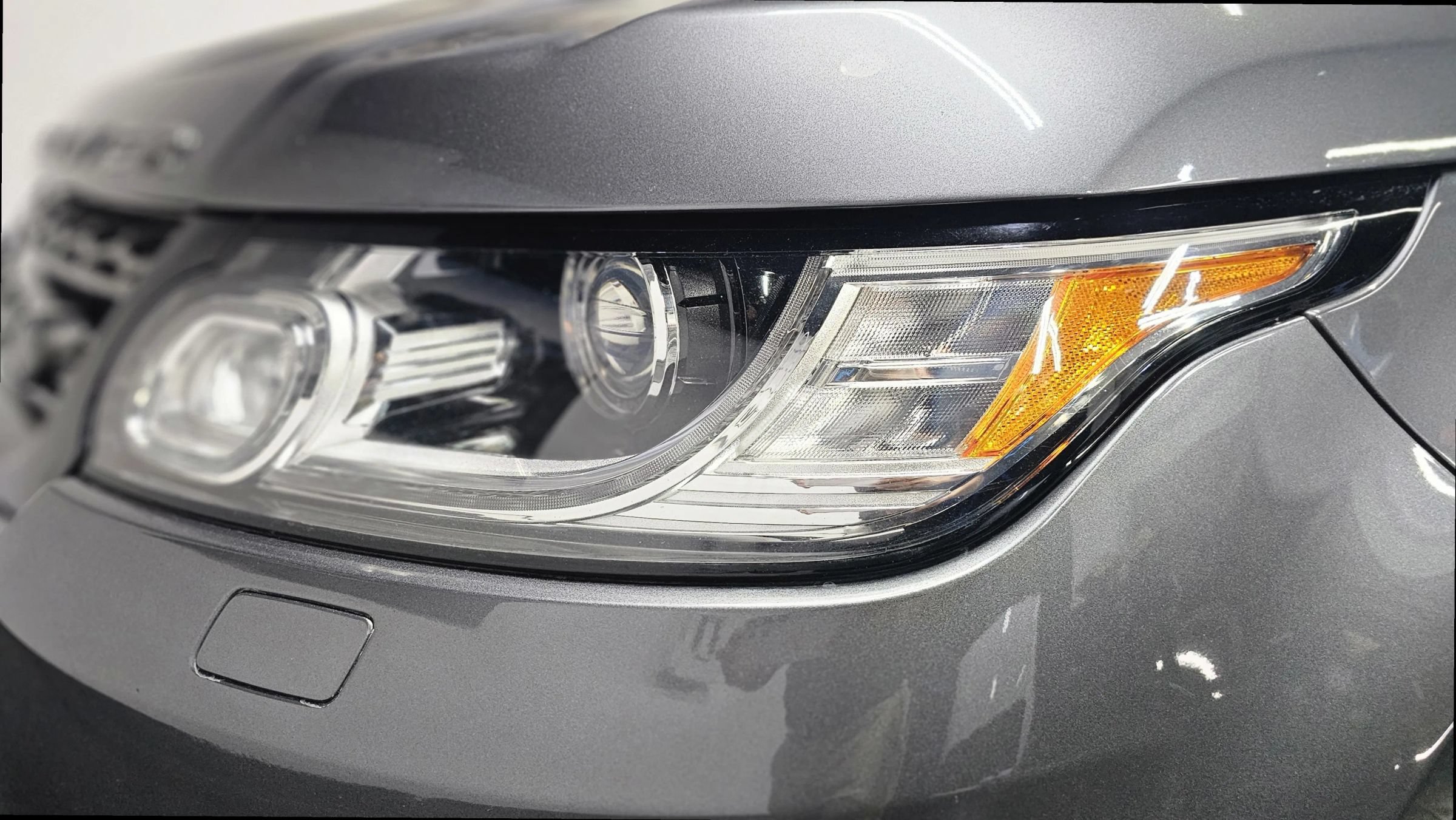 Used 2017 Land Rover Range Rover Sport SE AWD/4WD image 29