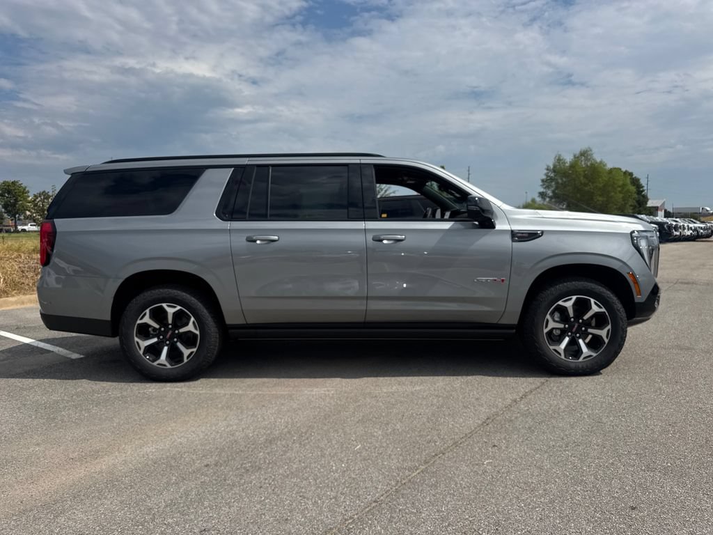 New 2026 GMC Yukon XL AT4 w/ AT4 Premium Plus Package AWD/4WD image 7