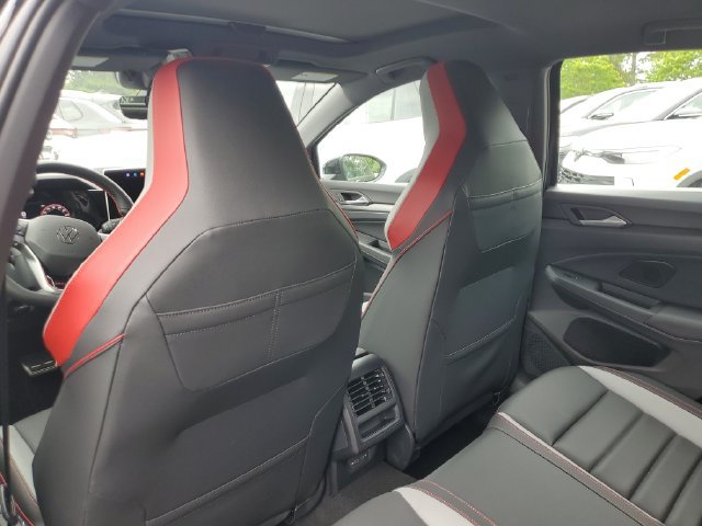 New 2026 Volkswagen GTI SE FWD image 11