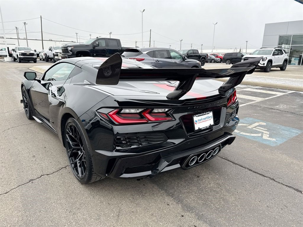 New 2026 Chevrolet Corvette ZR1 w/ ZR1 Carbon Fiber Aero Package image 11