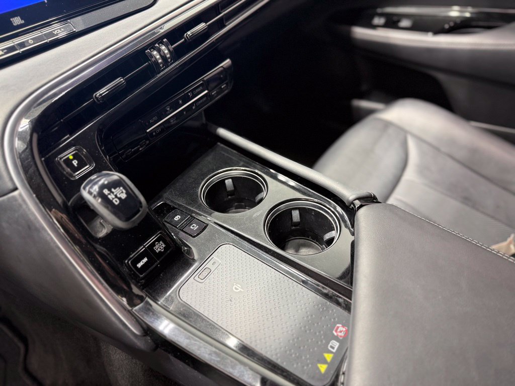 Used 2023 Toyota Mirai w/ Advanced Technology Package RWD image 19