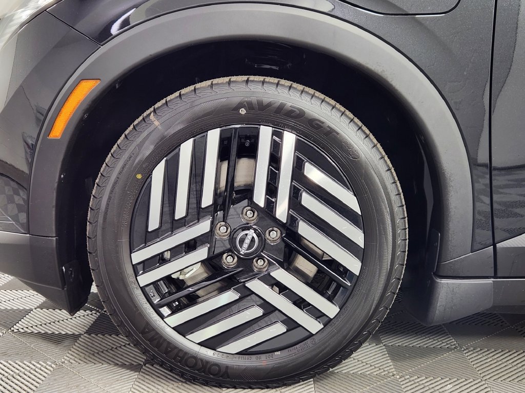 New 2026 Nissan Leaf SV+ w/ Floor Mat Package (SV+) FWD image 15