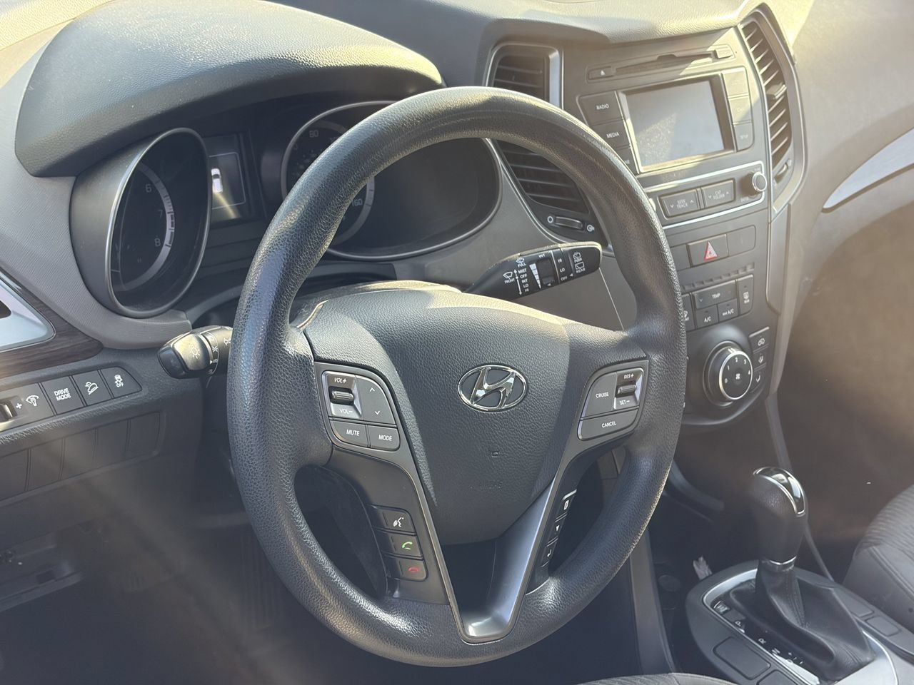 Used 2017 Hyundai Santa Fe Sport w/ Cargo Package FWD image 6