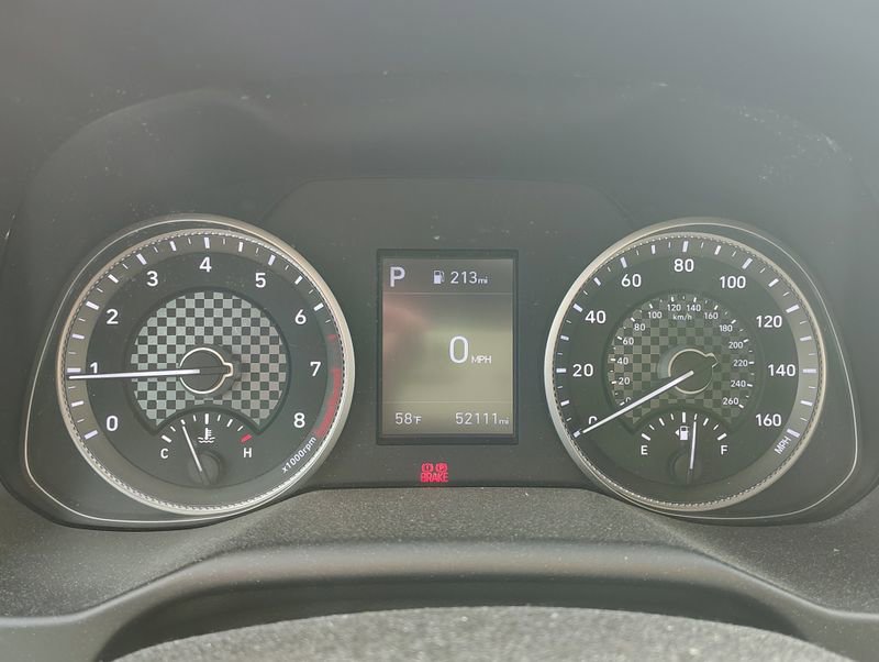 Used 2020 Hyundai Elantra SE FWD image 13