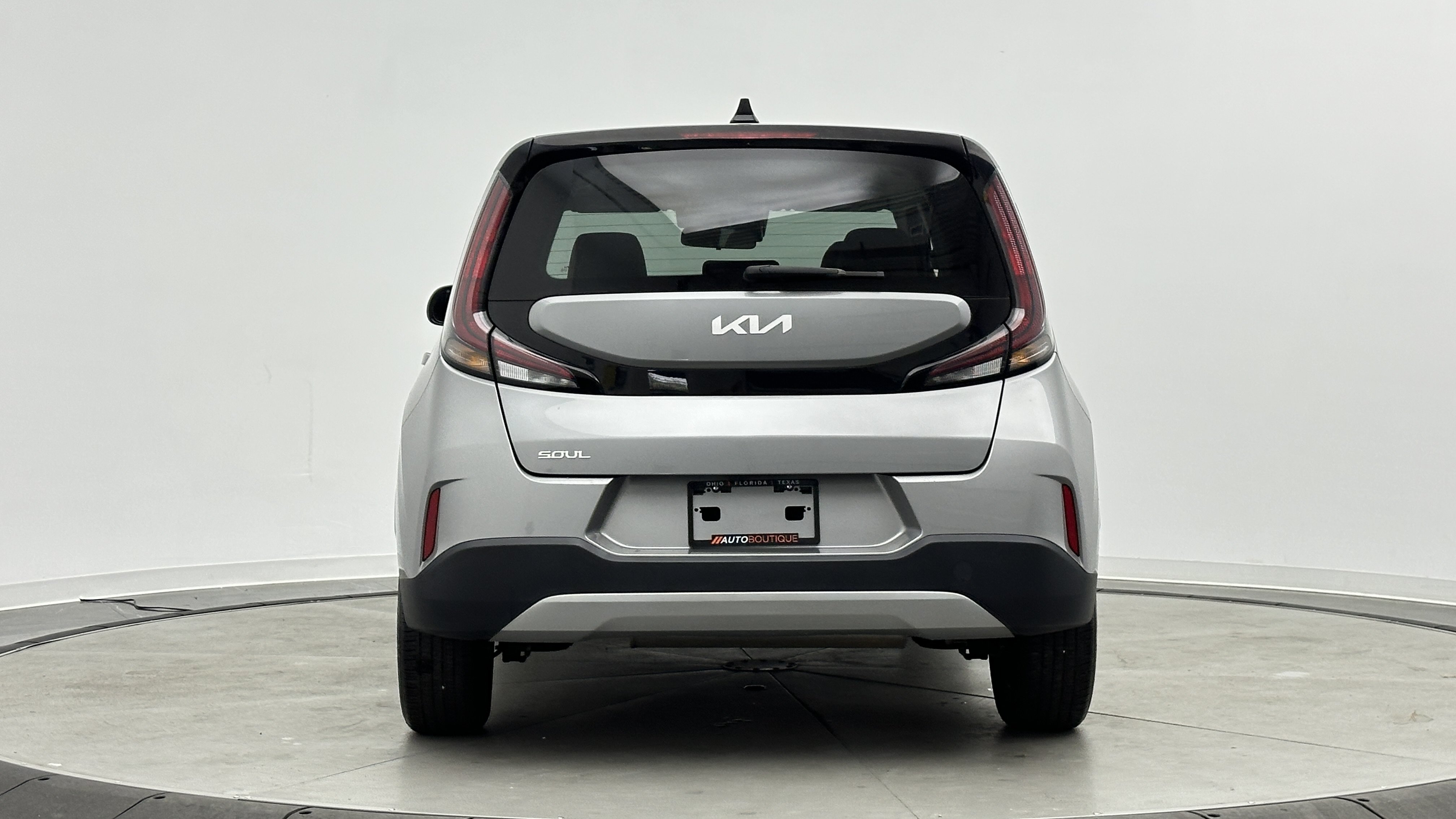 Used 2023 Kia Soul LX FWD image 6
