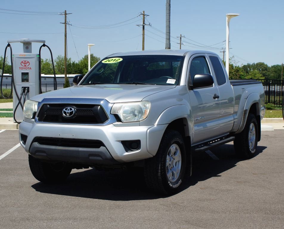 Used 2012 Toyota Tacoma 4x4 Access Cab w/ SR5 Pkg image 16