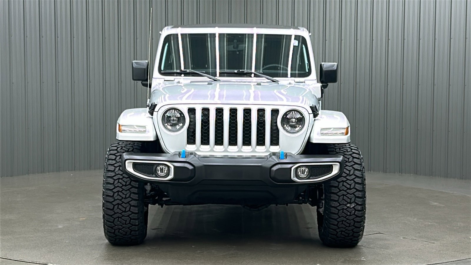 Used 2023 Jeep Wrangler Unlimited Sahara w/ Cold Weather Group image 8