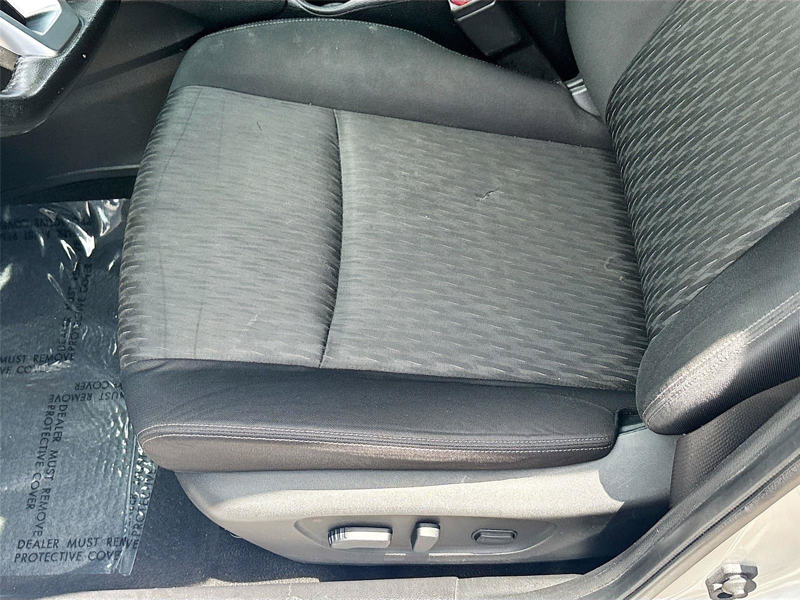 Used 2018 Nissan Rogue SV FWD image 19