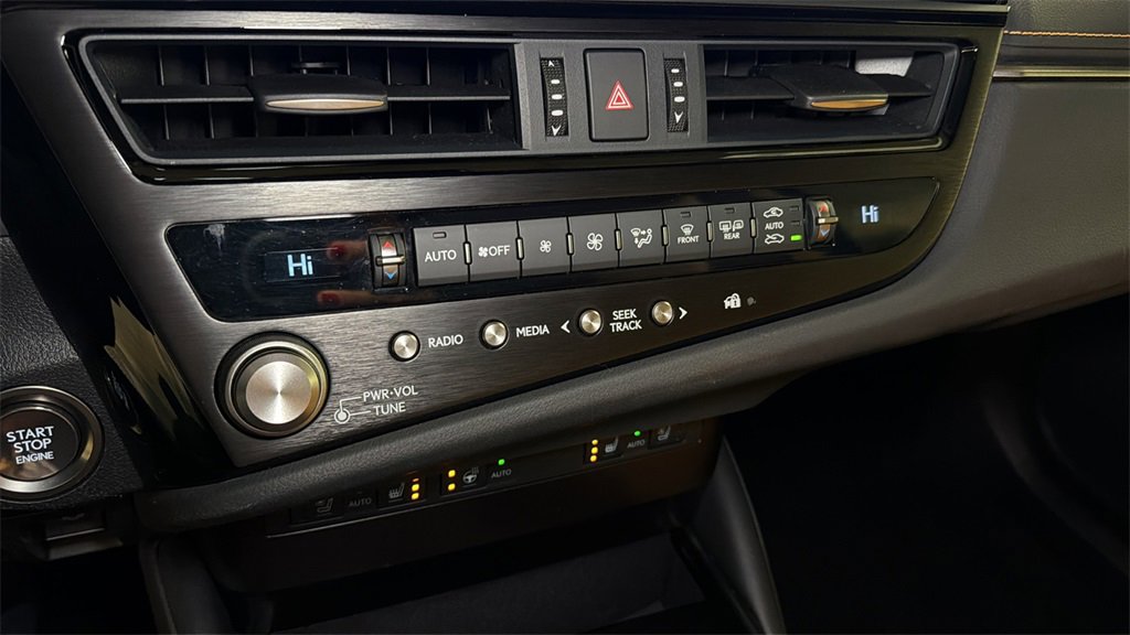 Certified 2024 Lexus ES 350 w/ Premium Package image 28