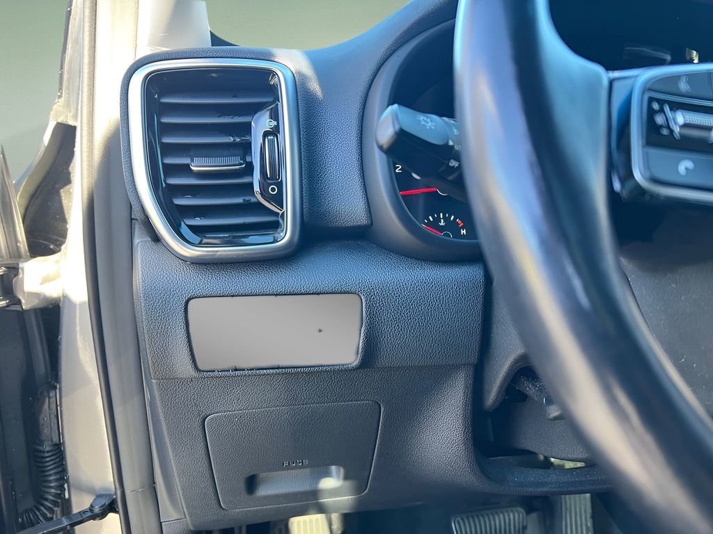 Used 2022 Kia Sportage EX w/ EX Technology Package image 15