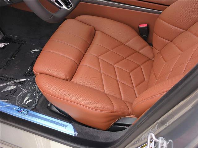 New 2026 BMW 760i xDrive AWD/4WD image 4