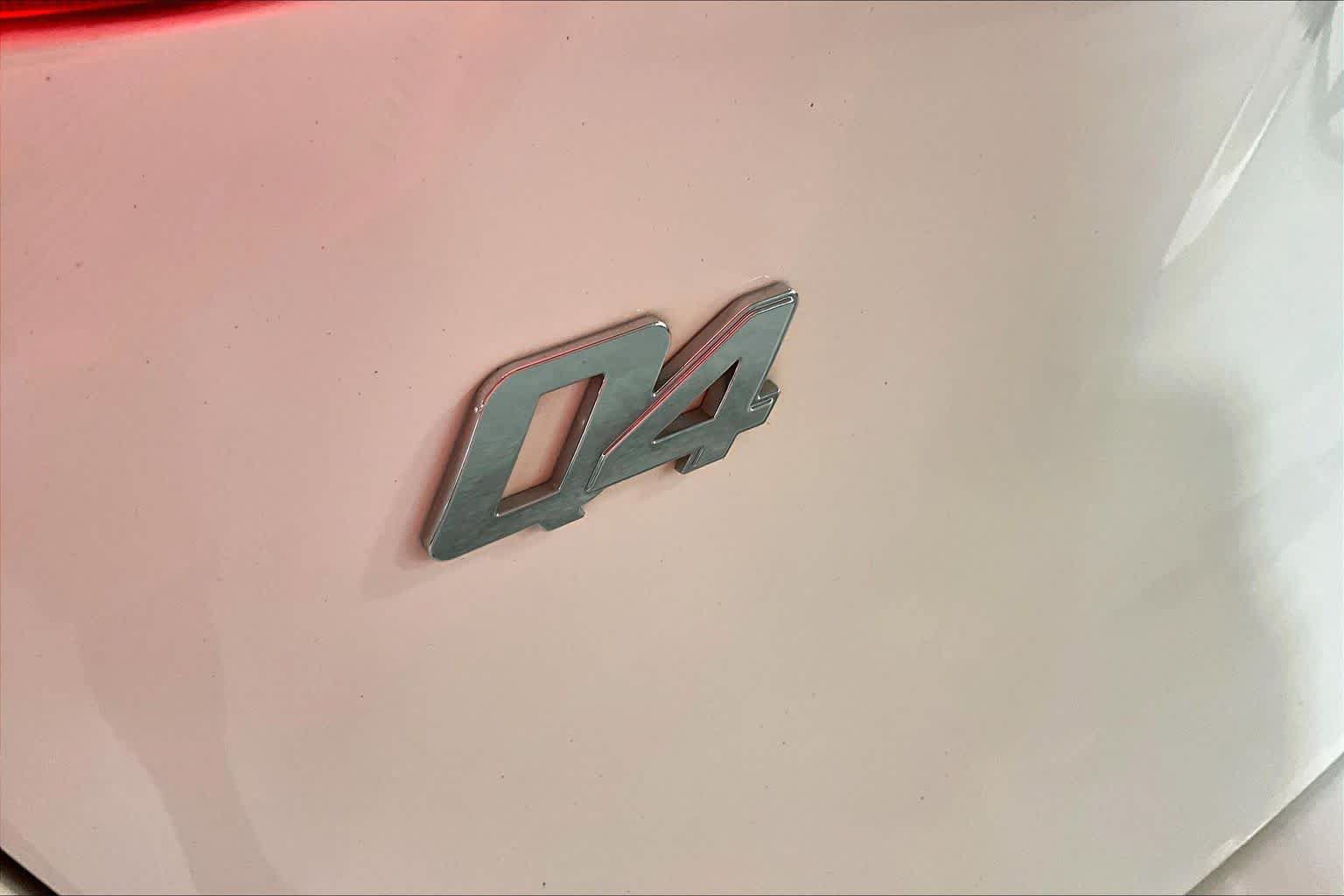 Used 2019 Maserati Levante AWD/4WD image 34