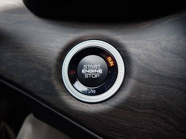 New 2025 Jeep Grand Cherokee L Limited w/ Black Appearance Package image 24