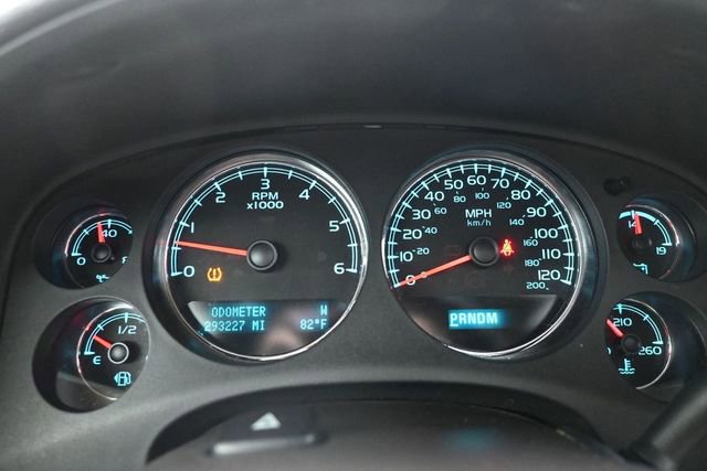 Used 2014 GMC Yukon Denali RWD image 32