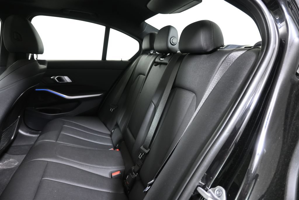 Used 2021 BMW 330i xDrive Sedan w/ Premium Package AWD/4WD image 6