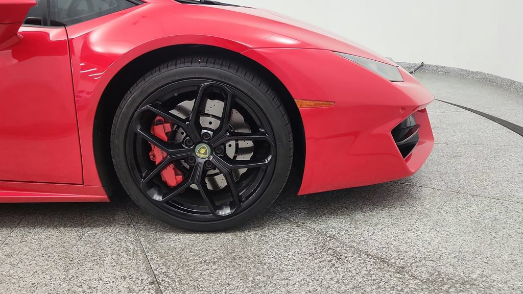 Used 2017 Lamborghini Huracan LP 580-2 RWD image 27