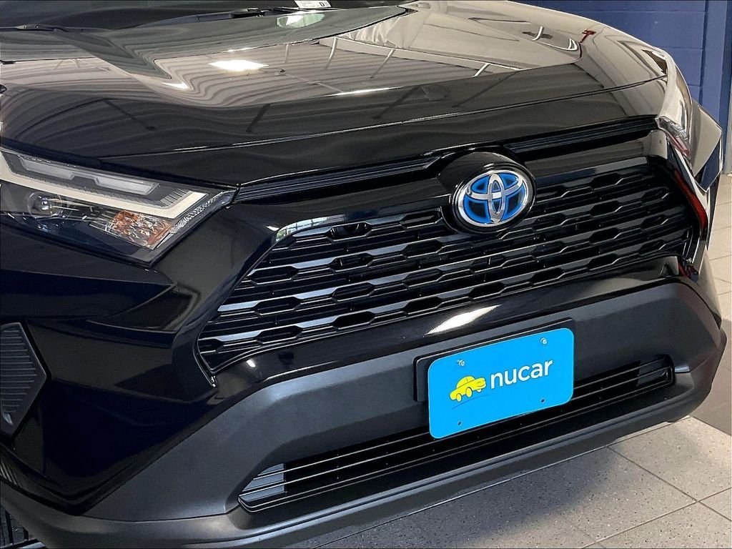 Certified 2022 Toyota RAV4 XLE w/ Convenience Package AWD/4WD image 32