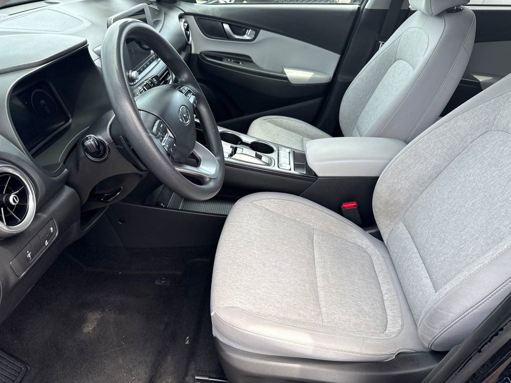 Used 2023 Hyundai Kona SE w/ Cargo Package FWD image 26