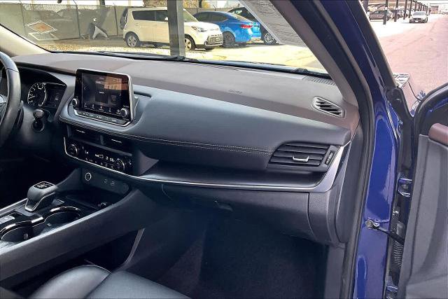 Certified 2023 Nissan Rogue SV w/ SV Premium B Package image 18