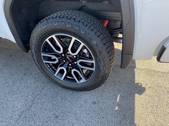 New 2026 GMC Sierra 1500 AT4 w/ AT4 Premium Package AWD/4WD image 9
