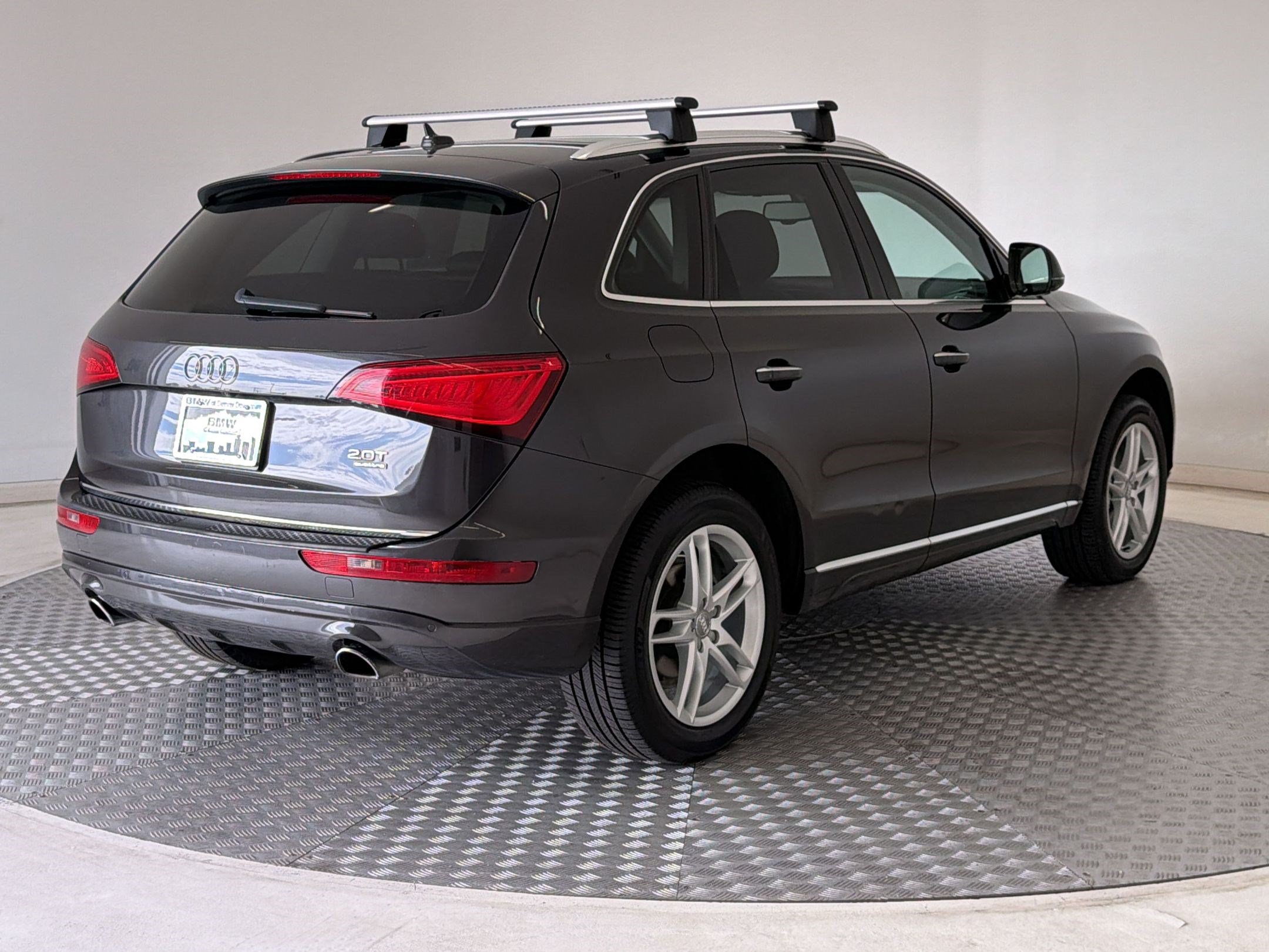 Used 2017 Audi Q5 2.0T Premium Plus w/ Technology Package AWD/4WD image 9