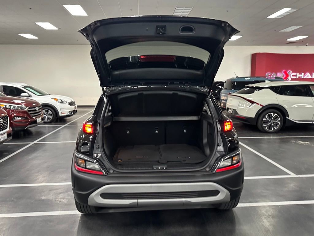 Used 2022 Hyundai Kona SEL w/ Cargo Package image 27