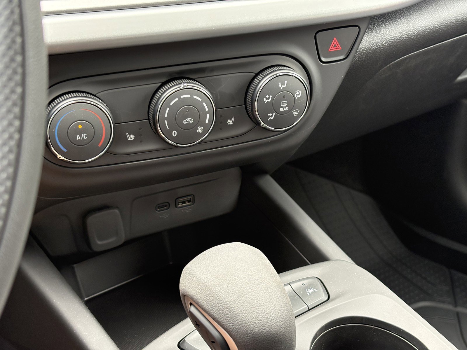 New 2026 Chevrolet Trax LS w/ LS Convenience Package FWD image 21