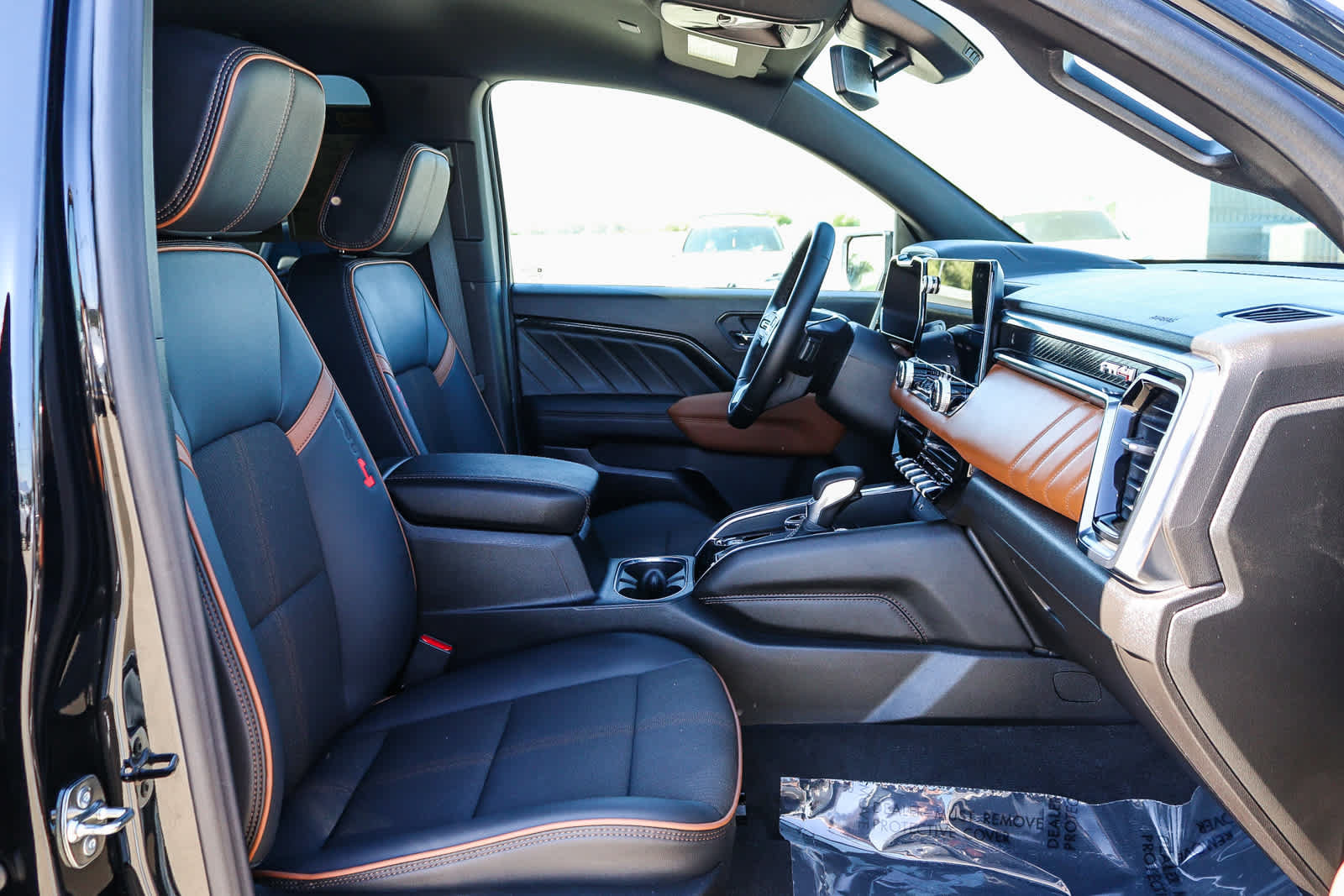 Used 2026 GMC Canyon AT4 AWD/4WD image 18