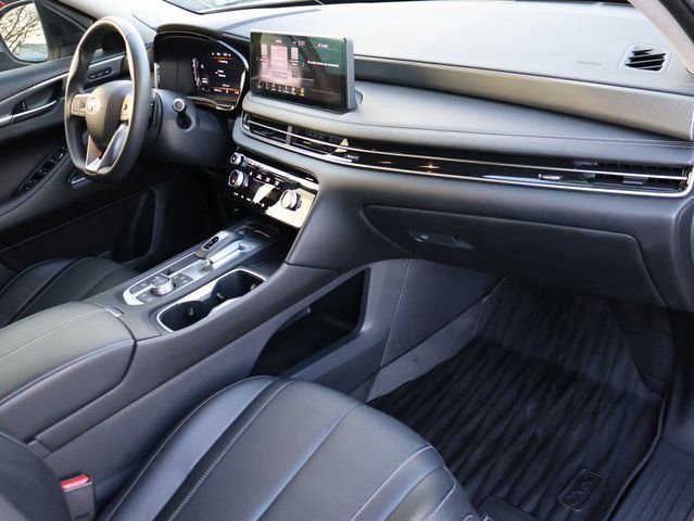 Used 2025 INFINITI QX60 Luxe image 11