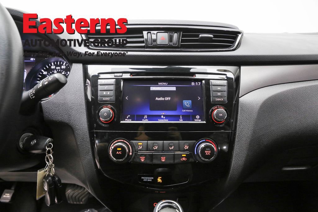 Used 2021 Nissan Rogue Sport S image 12