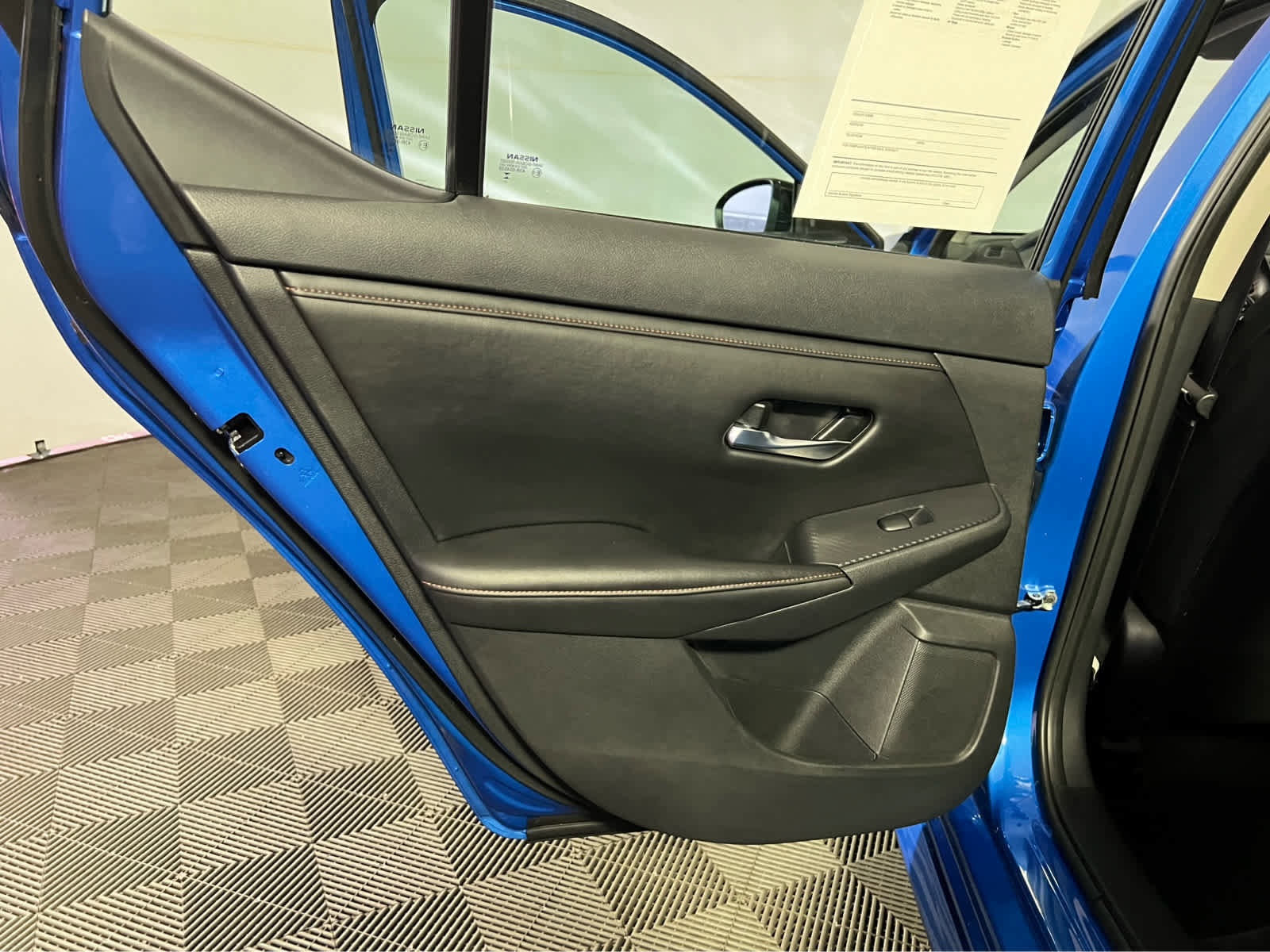 Certified 2023 Nissan Sentra SR w/ Electronics Package FWD image 22