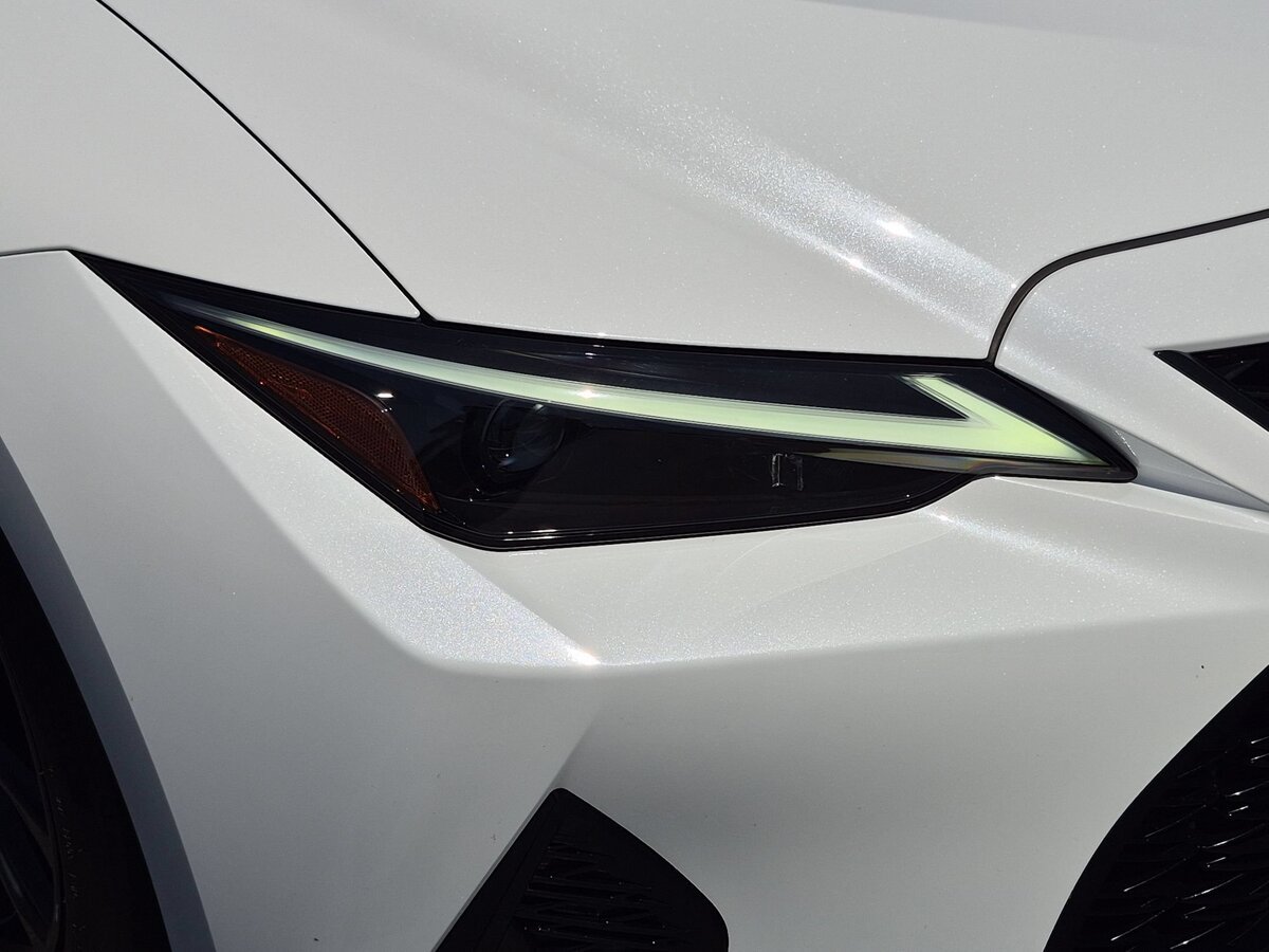 Used 2025 Lexus IS 300 F Sport RWD image 10