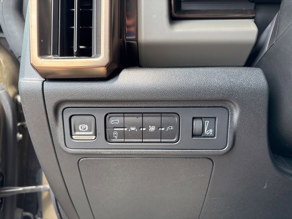 Used 2025 GMC Hummer EV 3X image 26