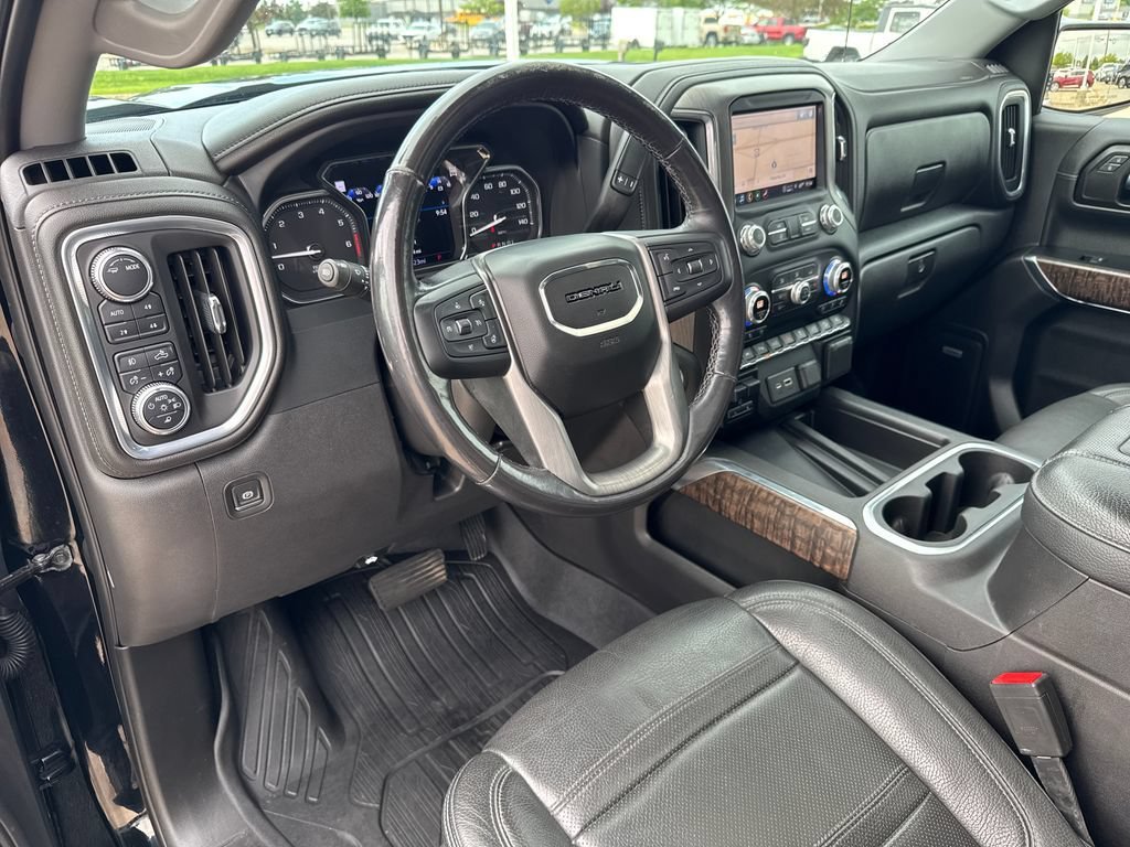 Certified 2022 GMC Sierra 1500 Denali w/ Denali Premium Package AWD/4WD image 17