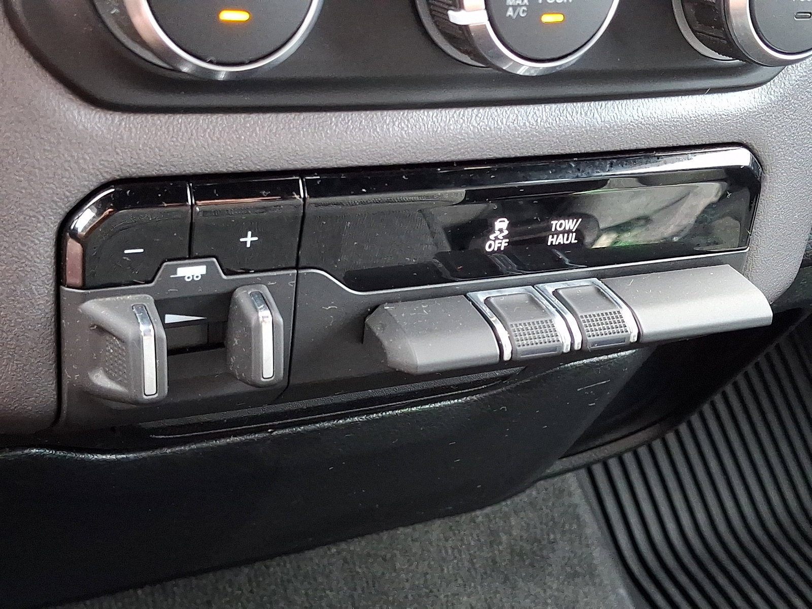 Used 2023 RAM 1500 Big Horn image 24